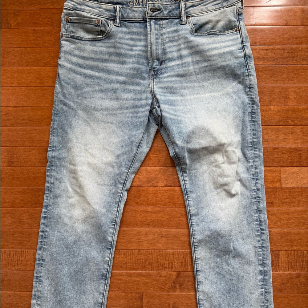 American Eagle Outfitters Men's Faded Blue Slim Jeans